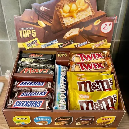 Le Richebourg - Place Wilson, Centre *