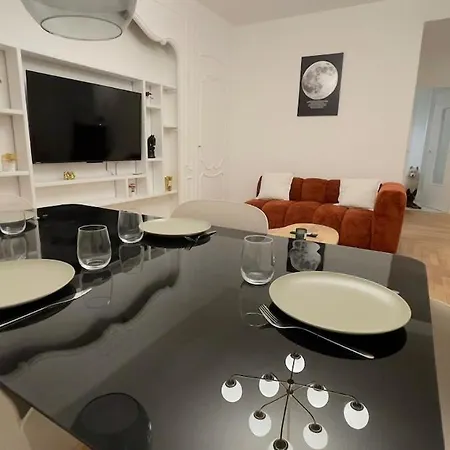 Apartment Le Richebourg - Place Wilson, Centre