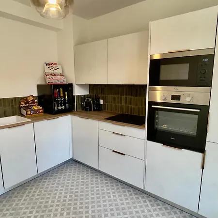 Le Richebourg - Place Wilson, Centre *