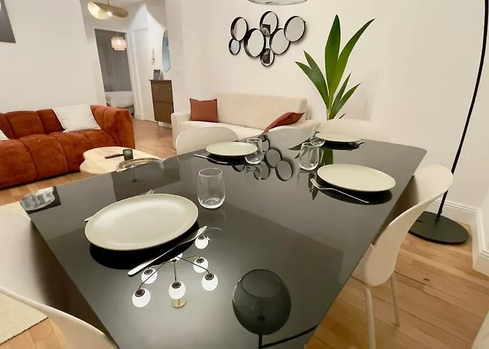 Le Richebourg - Place Wilson, Centre * Ντιζόν