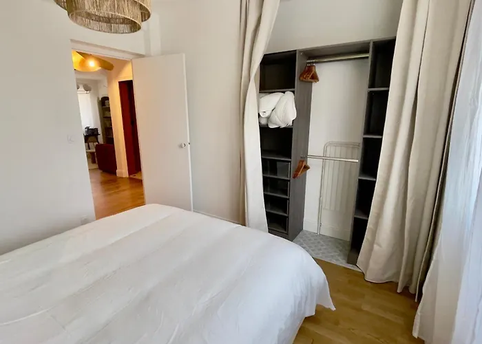 Le Richebourg - Place Wilson, Centre